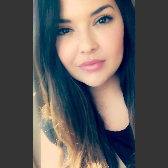 Meet your Posher, Mindy - Picture 1 of 1